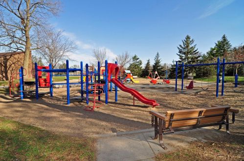 4837 Clinton Ave, Minneapolis MN 55419-5658 exterior