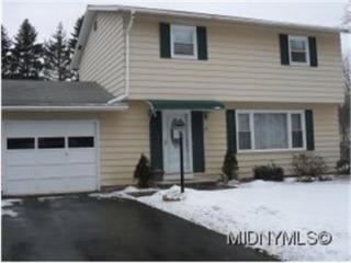 12 Fairlane Dr, Whitesboro, NY 13492-2708