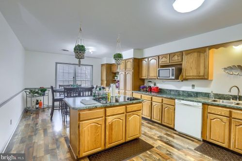 730 Sterling Ct, West Enola PA  17025-2655 exterior