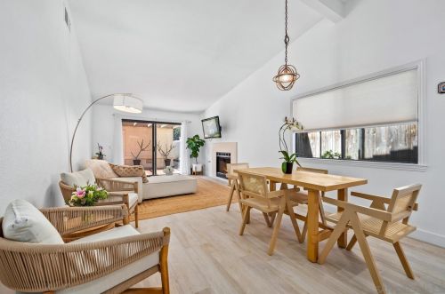 6829 Pear Tree Dr, Carlsbad CA  92011-3937 exterior