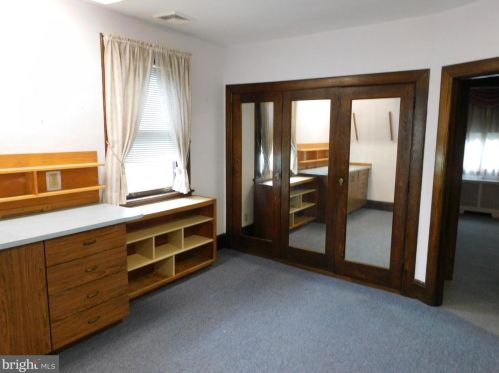 300 Borbeck Ave, Philadelphia PA 19111-2207 exterior