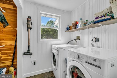 16 Bayberry Rd, Princeton NJ  08540-7417 exterior