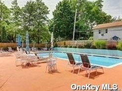 41 Arch Ln, Islip Manor, NY 11751-3360