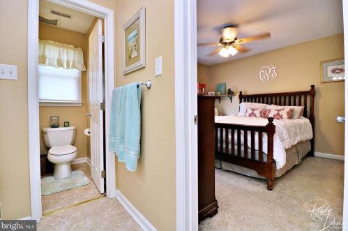 320 Stephen Ct, Charles Town WV  25414-4126 exterior