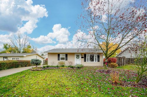 180 Valleyview Dr, Johnstown, OH 43031-1177