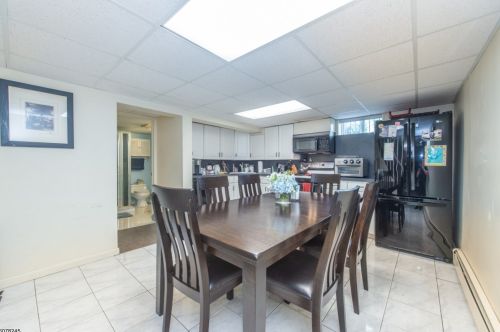 102 Mount Pleasant Ave, West Paterson NJ  07424-2838 exterior