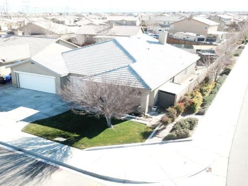 12911 Fieldcrest St, Victorville, CA 92392-7276