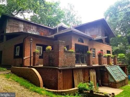 108 Toms Creek Trl, Charnita, PA 17320-8422