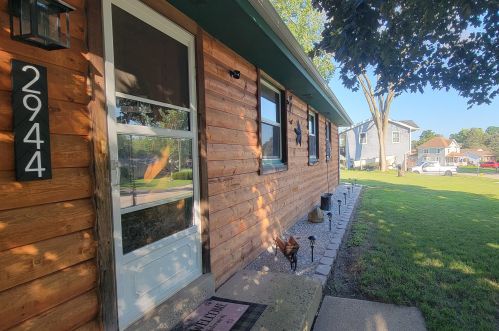 2944 Shore Dr, East Troy, WI 53120-1213