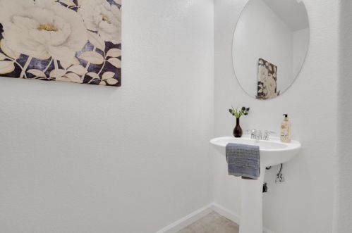 437 Creekside Dr, Grayson CA  95363-8834 exterior