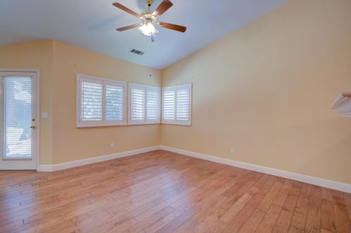 1440 Ranch House Ct, Valley Home CA  95361-8879 exterior