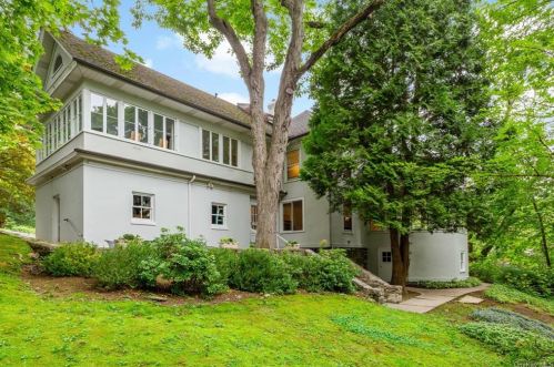 365 Elm Rd, Briarcliff NY  10510-2207 exterior