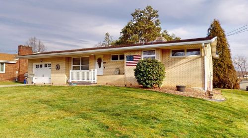 118 Glenwood Ave, Evans City PA  16033-9308 exterior