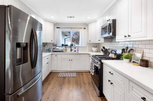 740 La Paloma Way, Gilroy CA  95020-4107 exterior