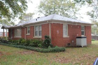 2220 Twilight Dr, Dyersburg, TN 38024-1926
