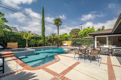 5230 El Cedral St, Long Beach CA  90815-3904 exterior