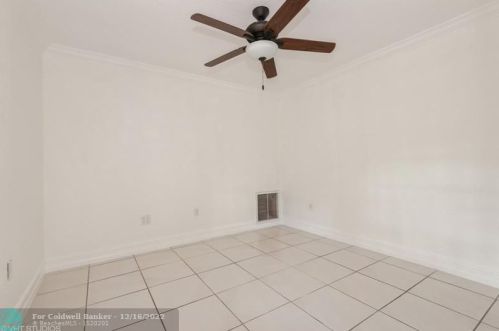 6901 16th St, Hollywood FL  33023-2025 exterior