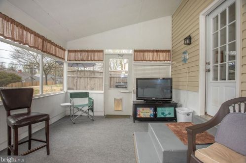 2511 Dean Dr, Wilmington DE  19808-3313 exterior