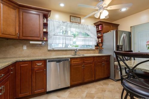 42 Lincoln Pl, White Plains NY  10603-2152 exterior