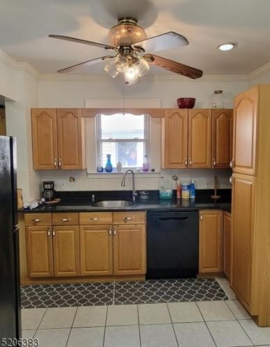 281 Dodd St, East Orange NJ  07017-1710 exterior