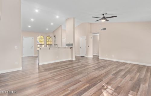 4351 Wahalla Ln, Glendale AZ  85308-7345 exterior