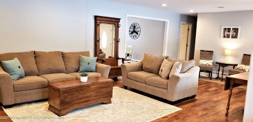 232 Georgia Dr, Bricktown, NJ 08723-6504