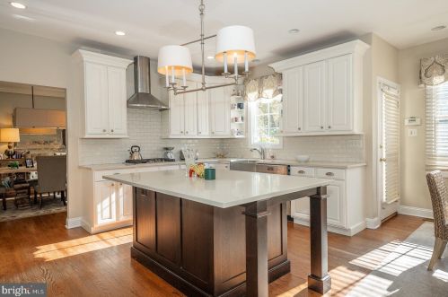 825 Bryn Mawr Ave, Newtown Square PA  19073-4333 exterior