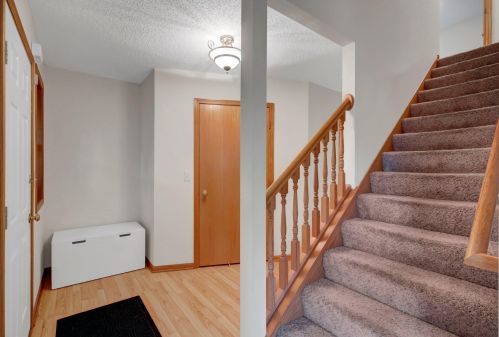 701 23rd Ave, South Saint Paul MN  55075-1322 exterior