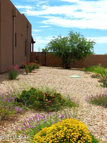 5442 Sundrop Ln, Sierra Vista, AZ 85650-5408