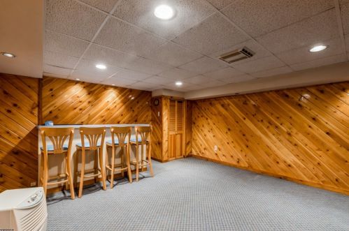 147 Riva Dr, Hackettstown NJ  07840-3728 exterior