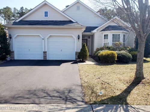 170 Enclave Blvd, Lakewood, NJ 08701-5786