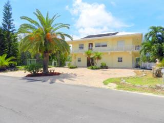 134 Venetian Way, Plantation Key FL  33036-3320 exterior