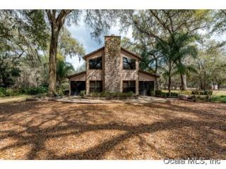 11072 160th Court Rd, Ocklawaha, FL 32179-5597
