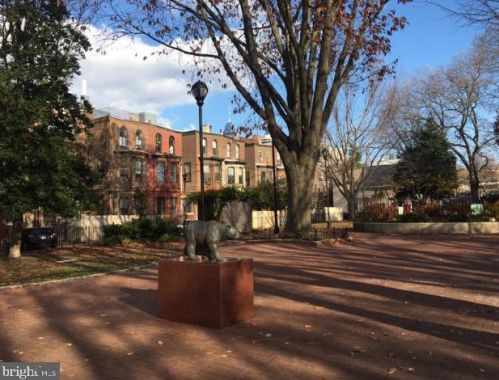 2429 Locust St, Philadelphia PA  19103-5553 exterior