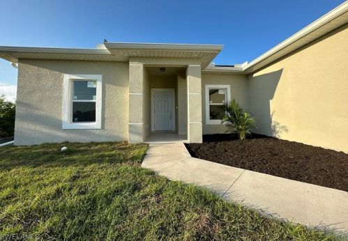431 Rayford St, Lehigh Acres, FL 33974-0488