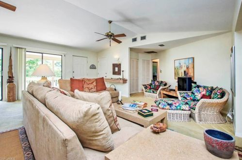 1666 Middle Gulf Dr, Sanibel FL  33957-6307 exterior