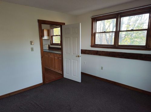 1273 1 Nh Tpke, Northwood NH  03261-3408 exterior