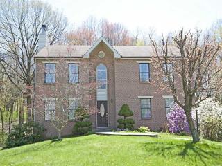 3078 Navajo Ct, Gibsonia, PA 15044-8280