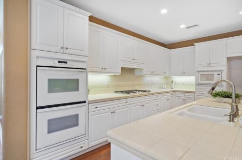 15963 Crosswind Ave, Chino CA 91708-7629 exterior