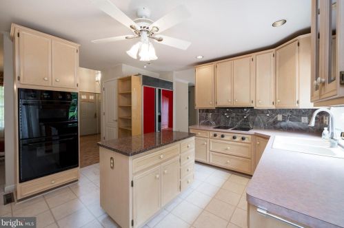 96 Steinmetz Rd, Collegeville PA  19473-1422 exterior
