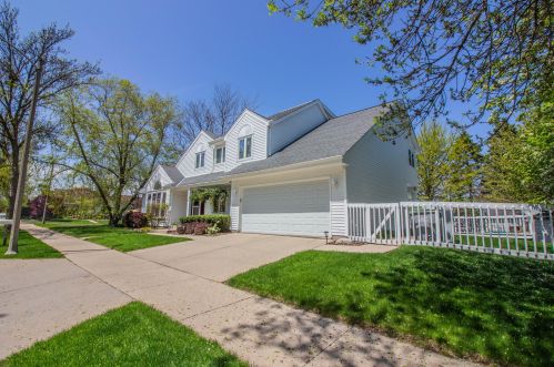 2424 Parnell Ave, Milwaukee WI 53221-4253 exterior