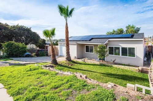 5146 Roswell St, San Diego, CA 92114-1703
