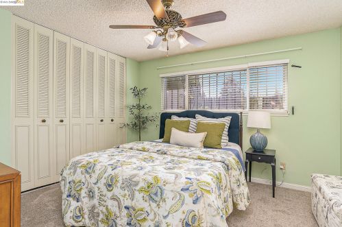 4136 Strathmore Way, North Highlands CA  95660-2853 exterior