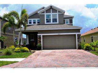 8254 Nandina Dr, Sarasota, FL 34240-9522
