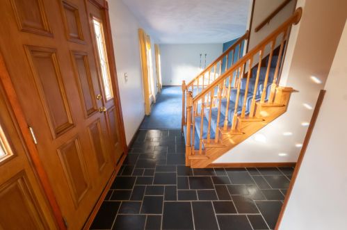 1020 Hathaway Ln, Marion, OH 43302-6830