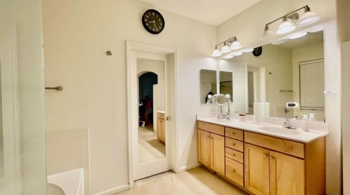 345 Scrub Oak Dr, Lathrop CA  95330-8689 exterior