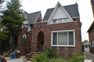21421 45th Rd, Long Island City, NY 11361
