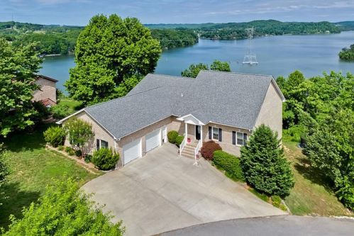 125 Mariners Pt, Kingston, TN 37763-6223