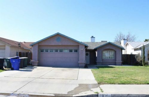 221 Candice Ave, Parlier, CA 93648-2488