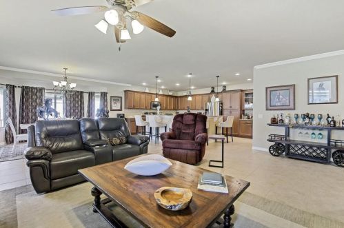 11901 Glenbrook St, Denton TX  76207-6821 exterior